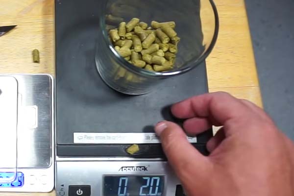 exact measuring of hops